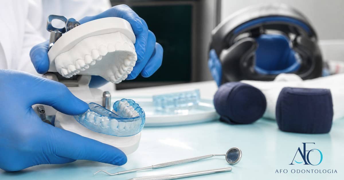 Protetor bucal esportivo sob medida para prevenção de trauma dental em Taboão da Serra